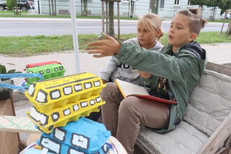 ETM NA PARKIRIŠČU V CENTRU CERKNICE 09 FOTO LJUBO VUKELIČ